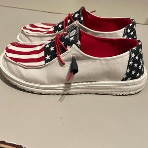 American Hey Dudes, Women Size 8